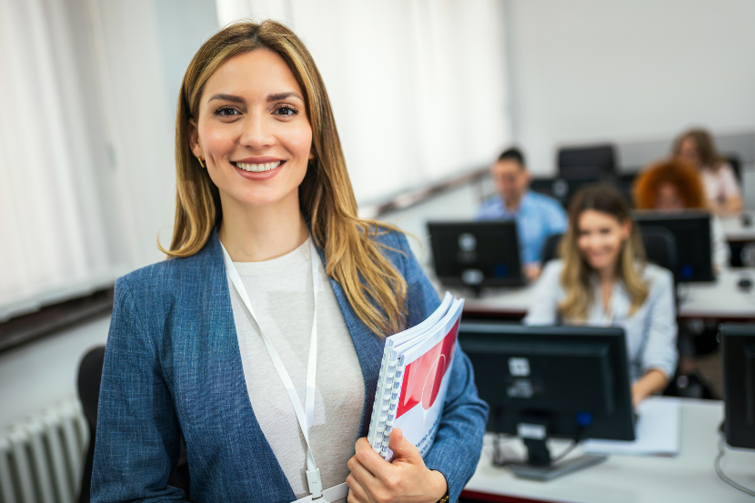 gestora satisfeita com taxa de aprovação escolar